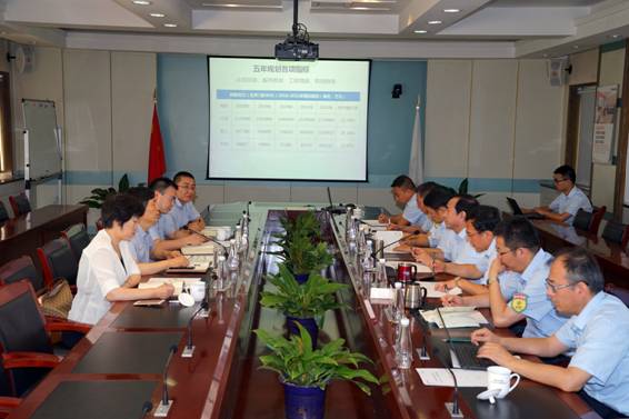 �����й���ί��ί��ǡ�������������ΰ�¹�����������ָ������