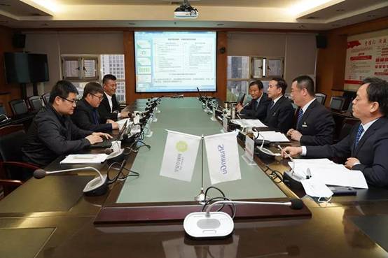 ������Ҷ����Ϣ�������޹�˾�״��ˡ��ܲ�����һ����ΰ�¹�����̸����