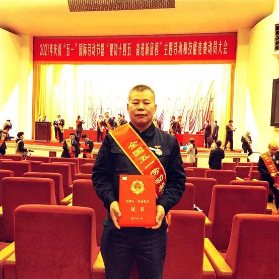 �ޣ�ΰ�¹����������ٻ�������һ�Ͷ����¡���